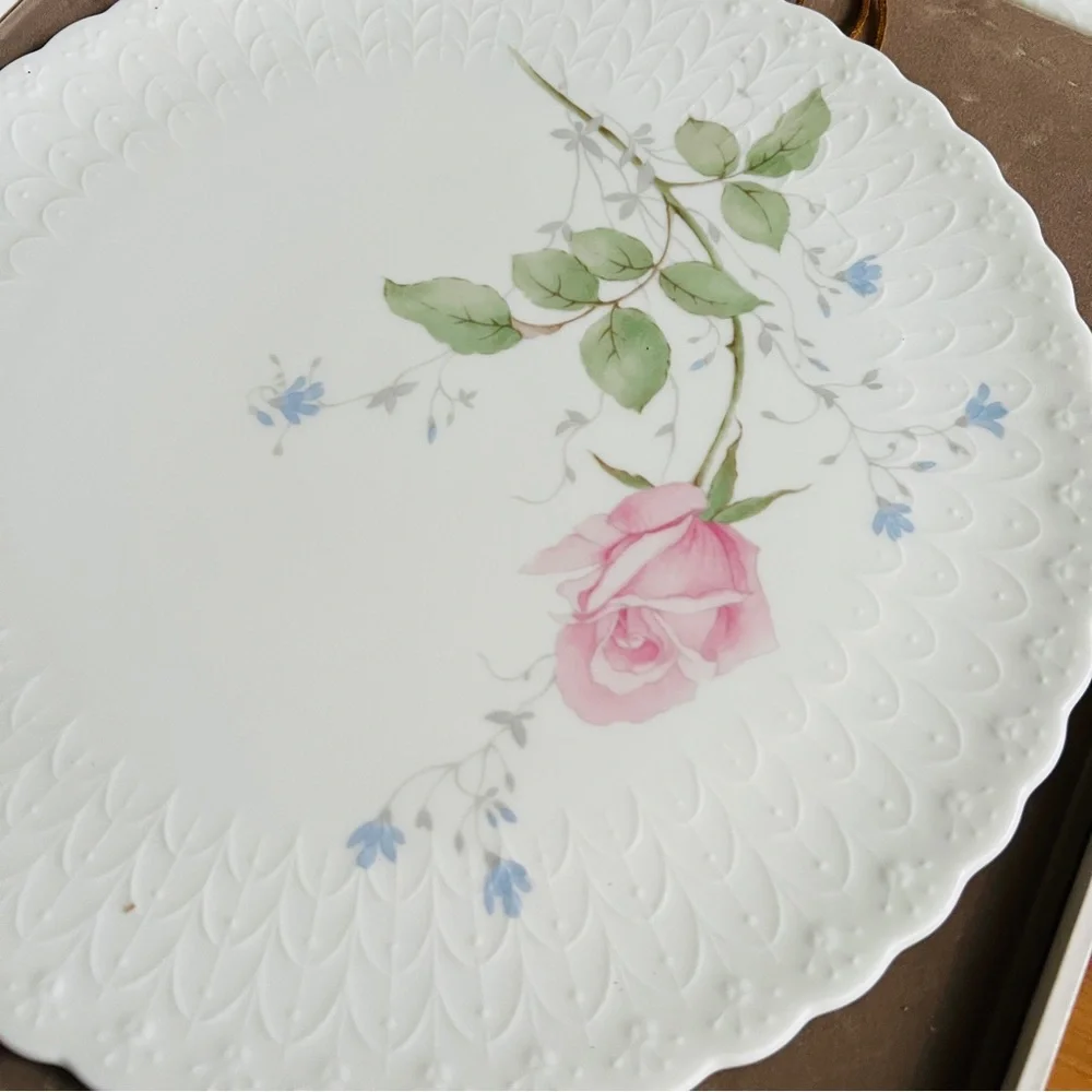 VINTAGE • Mikasa Bone China cake serving set‎